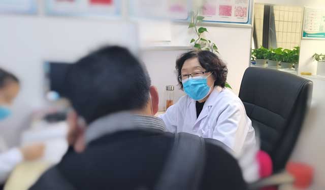 河南省医药院肝病名医携手上海肝病专家联合会诊